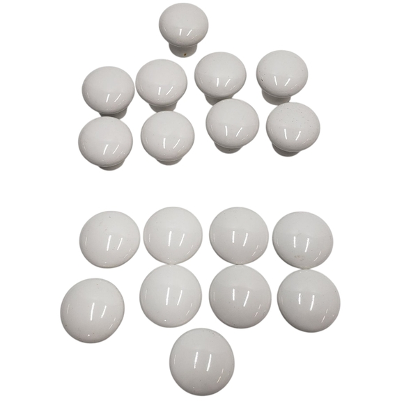 Set of White Ceramic Knobs 18 Pieces Classic Style - Picture 1 of 14